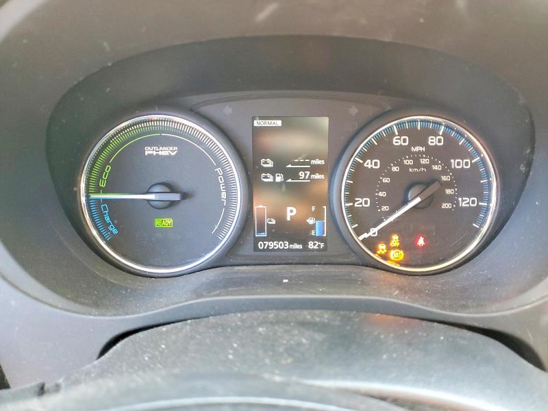 Фото 9 - MITSUBISHI OUTLANDER