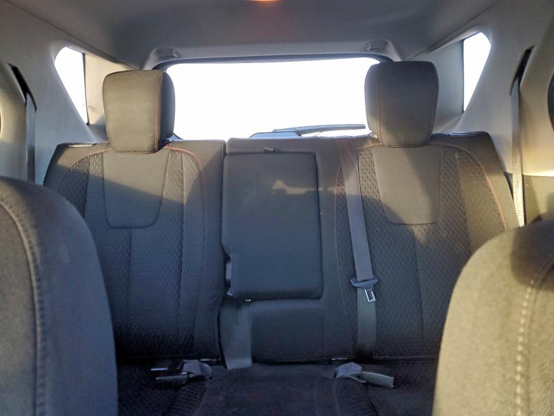 Фото 10 - CHEVROLET EQUINOX