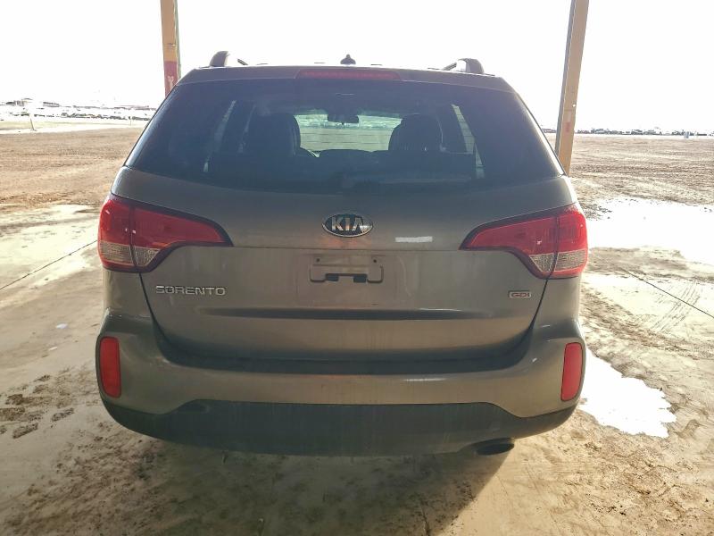 Фото 6 - KIA SORENTO