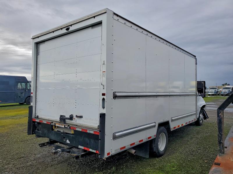 Фото 3 - GMC SAVANA