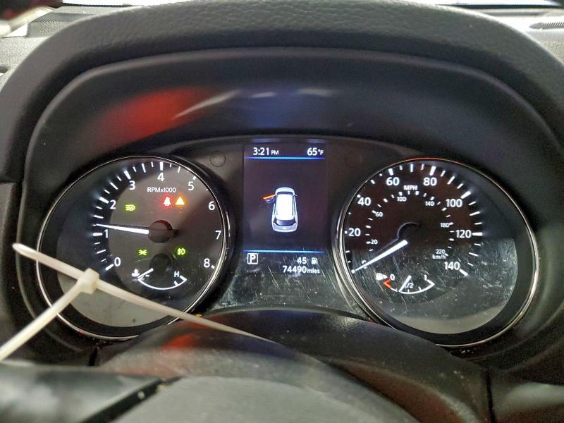 Фото 9 - NISSAN ROGUE