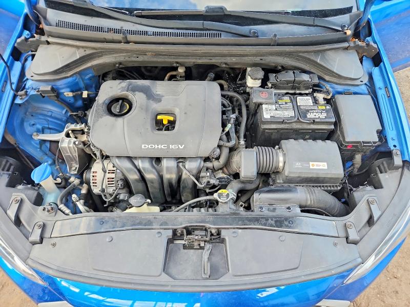 Фото 11 - HYUNDAI ELANTRA