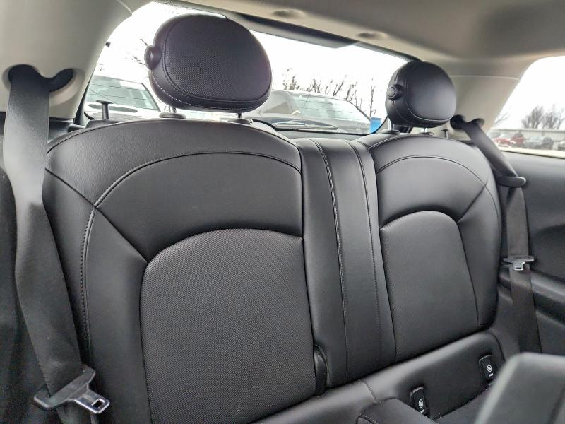 Фото 10 - MINI COOPER