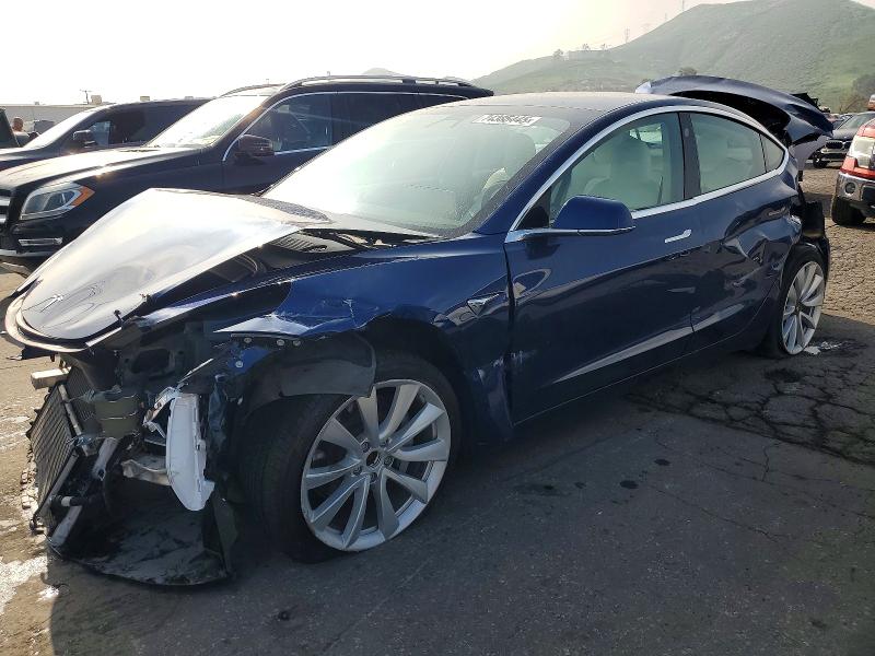 Фото 1 - TESLA MODEL 3