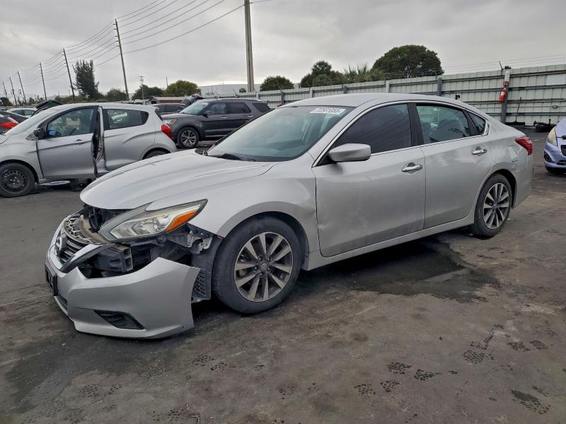 Фото 1 - NISSAN ALTIMA