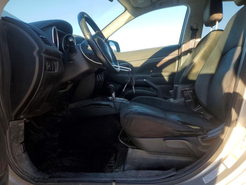 Фото 7 - MITSUBISHI OUTLANDER