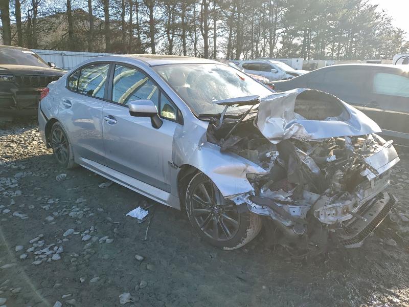 Фото 4 - SUBARU WRX