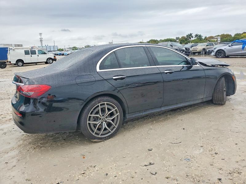 Фото 3 - MERCEDES-BENZ E-CLASS