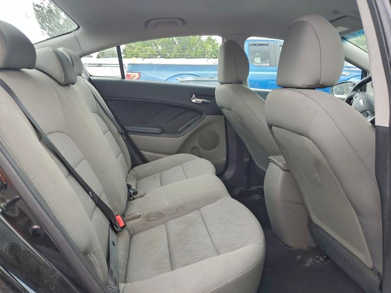 Фото 10 - KIA FORTE