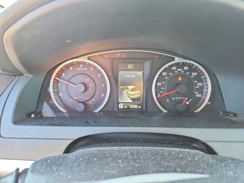 Фото 9 - TOYOTA CAMRY