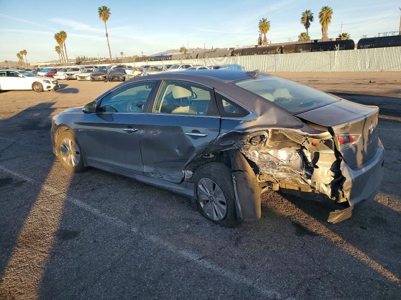 Фото 2 - HYUNDAI SONATA