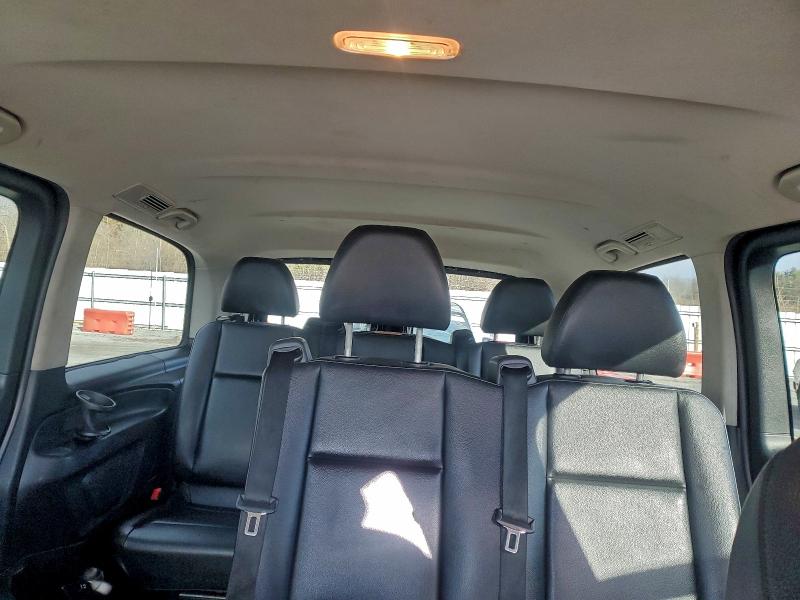 Фото 10 - MERCEDES-BENZ METRIS