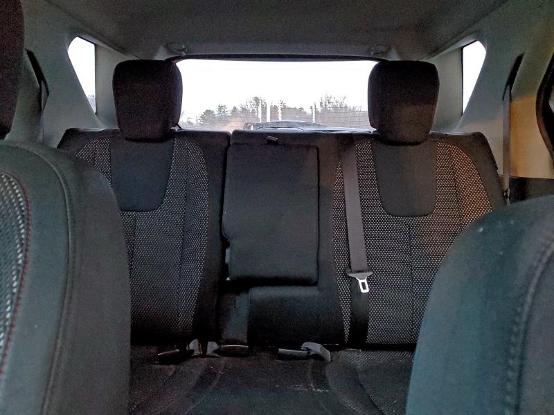 Фото 10 - CHEVROLET EQUINOX