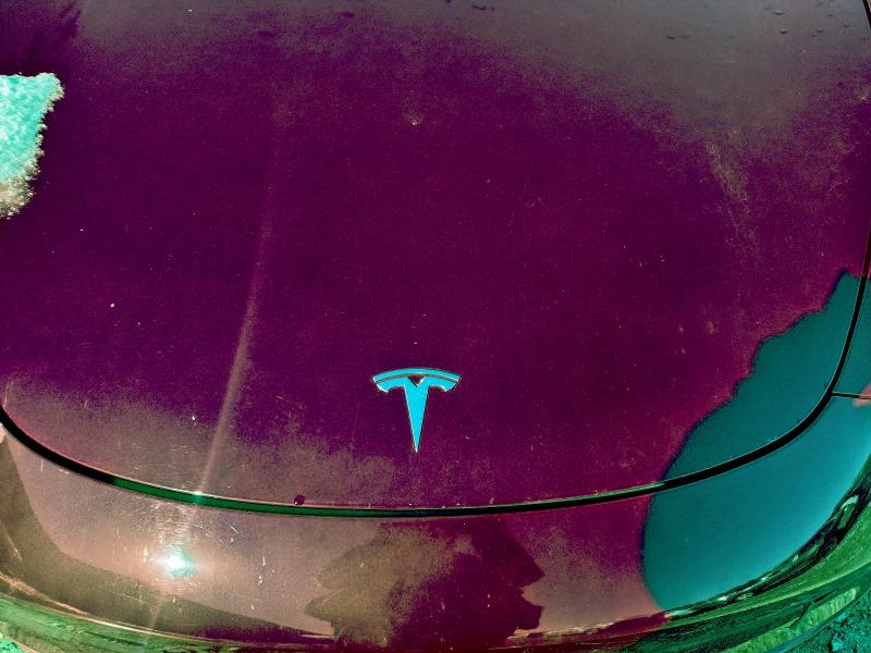 Фото 12 - TESLA MODEL 3