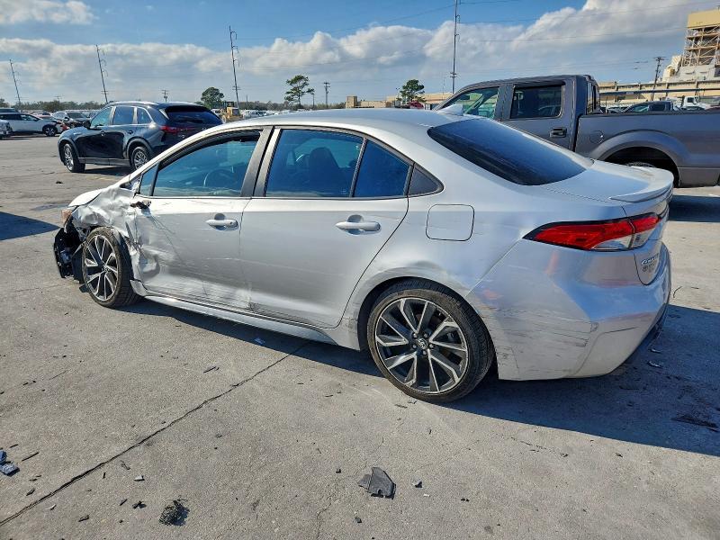 Фото 2 - TOYOTA COROLLA