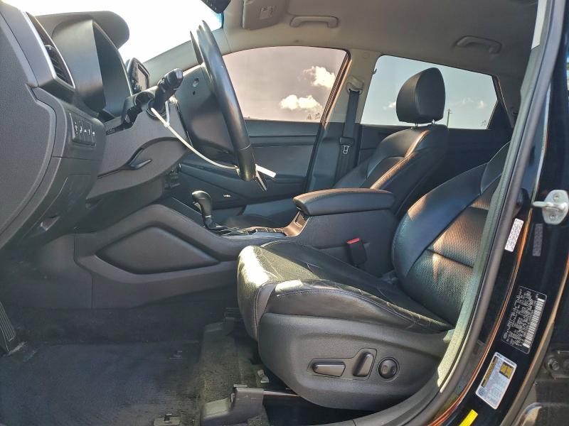 Фото 7 - HYUNDAI TUCSON