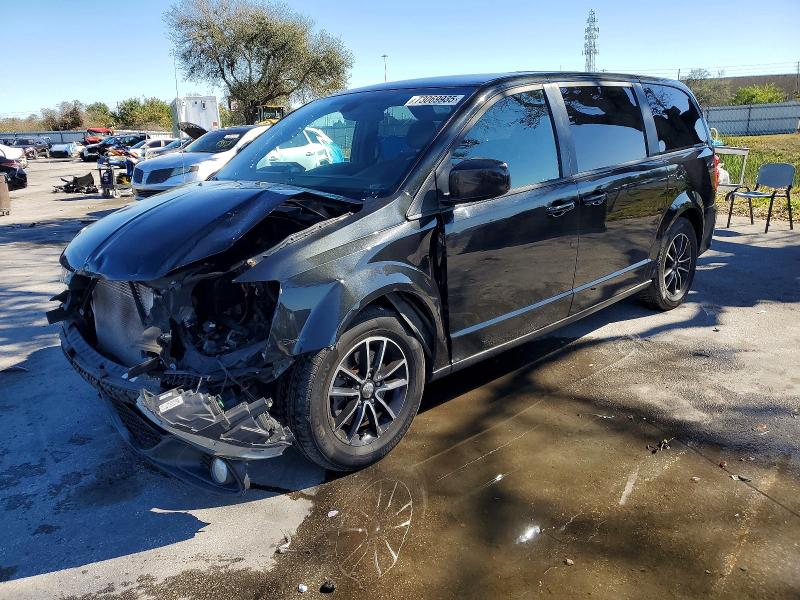 Фото 1 - DODGE CARAVAN