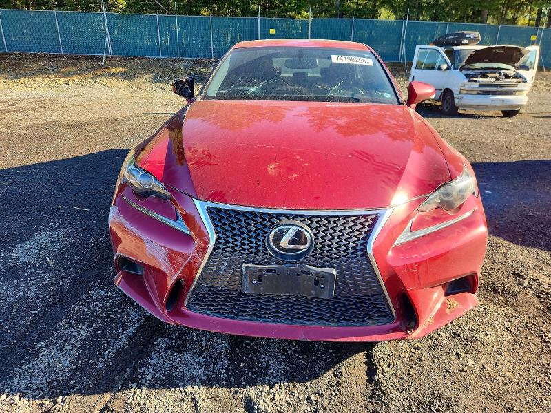 Фото 5 - LEXUS IS