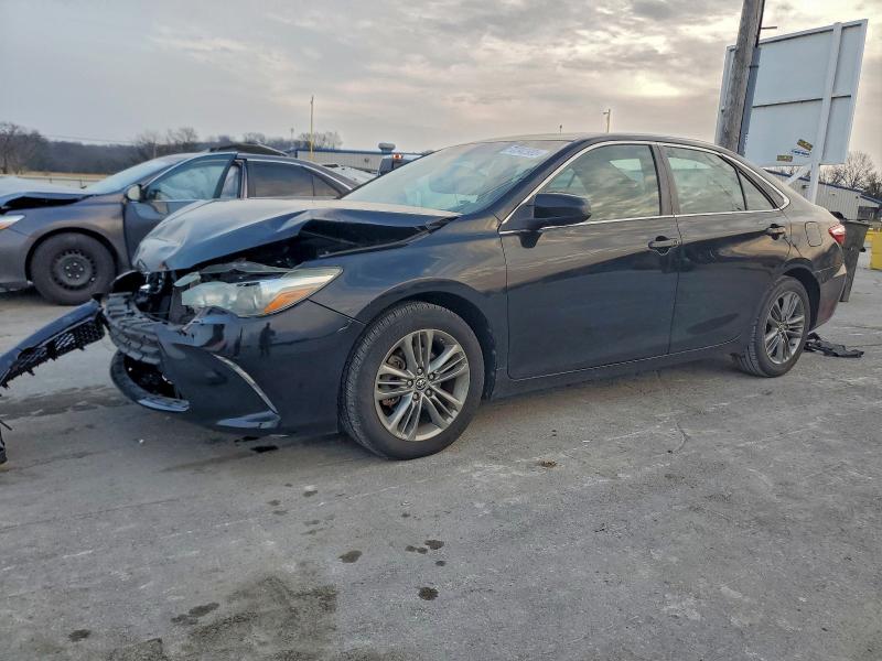 Фото 1 - TOYOTA CAMRY