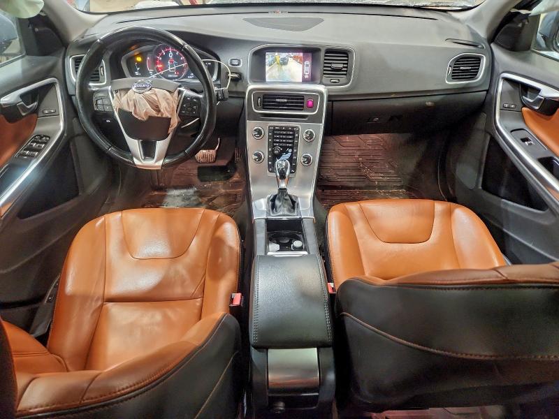 Фото 8 - VOLVO S60