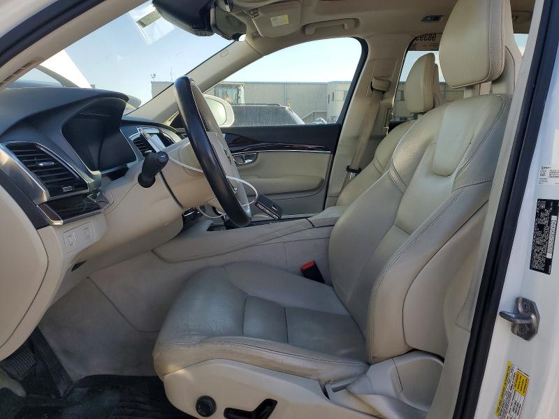 Фото 7 - VOLVO XC90