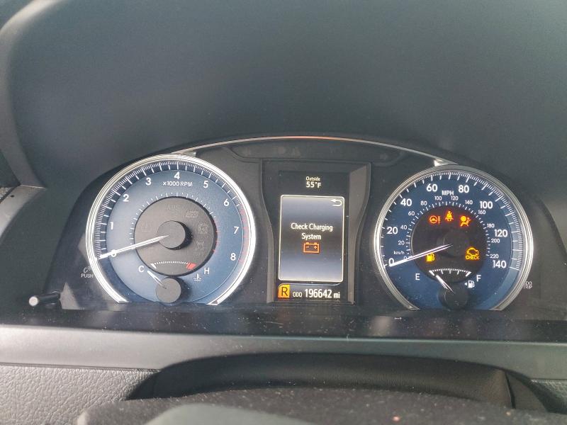 Фото 9 - TOYOTA CAMRY