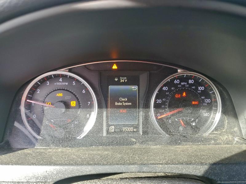 Фото 9 - TOYOTA CAMRY