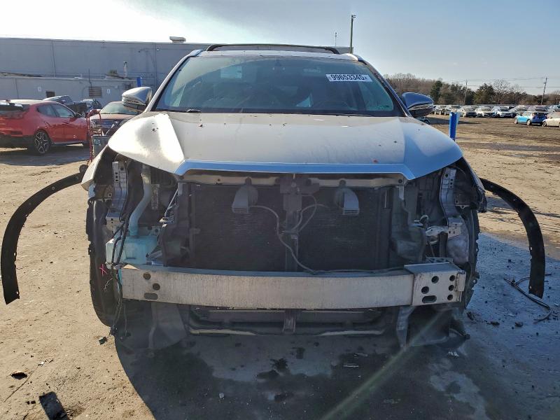 Фото 5 - TOYOTA HIGHLANDER