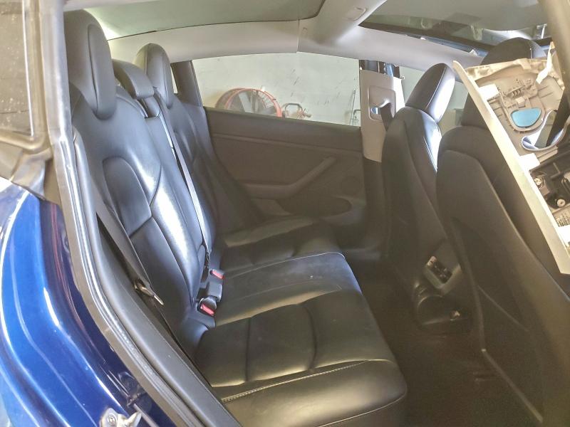 Фото 10 - TESLA MODEL 3