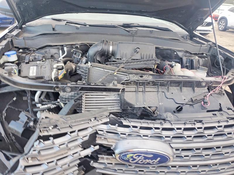 Фото 12 - FORD EXPLORER