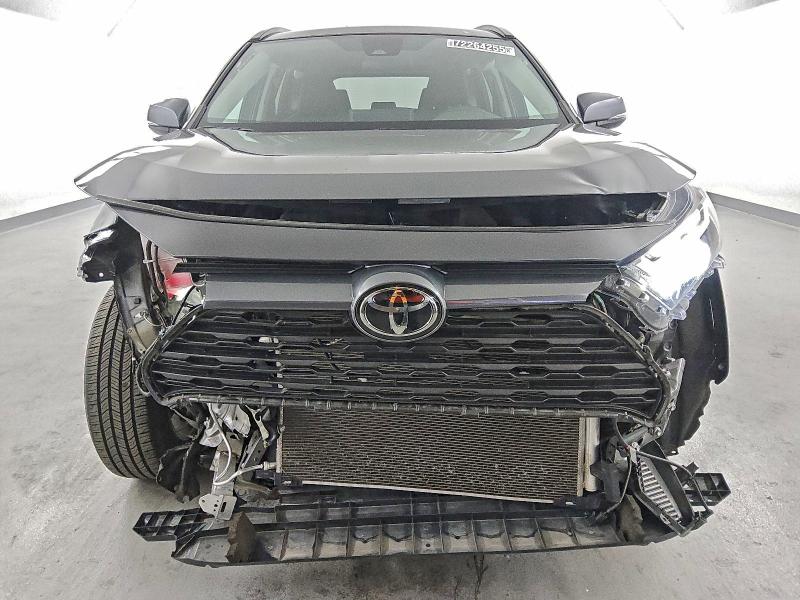 Фото 5 - TOYOTA RAV4