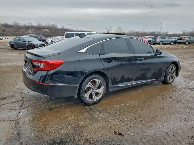 Фото 3 - HONDA ACCORD