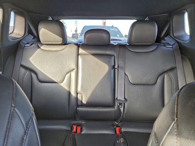 Фото 10 - JEEP COMPASS