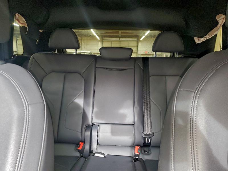 Фото 10 - AUDI Q3