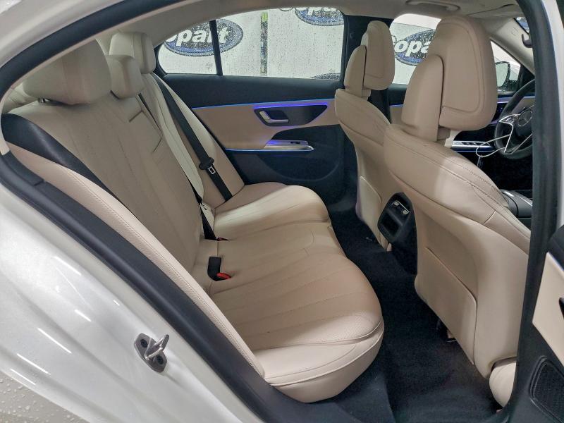 Фото 10 - MERCEDES-BENZ E-CLASS