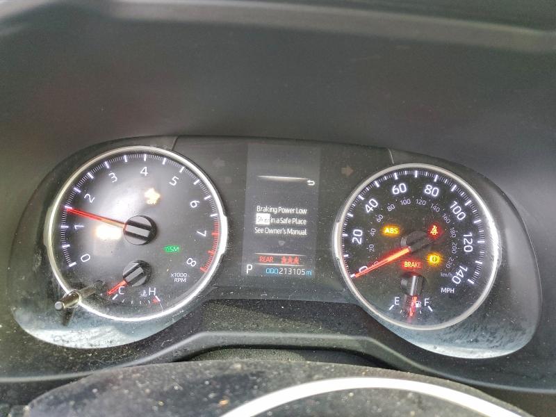 Фото 9 - TOYOTA RAV4