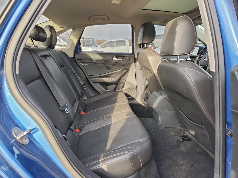 Фото 10 - VOLKSWAGEN JETTA