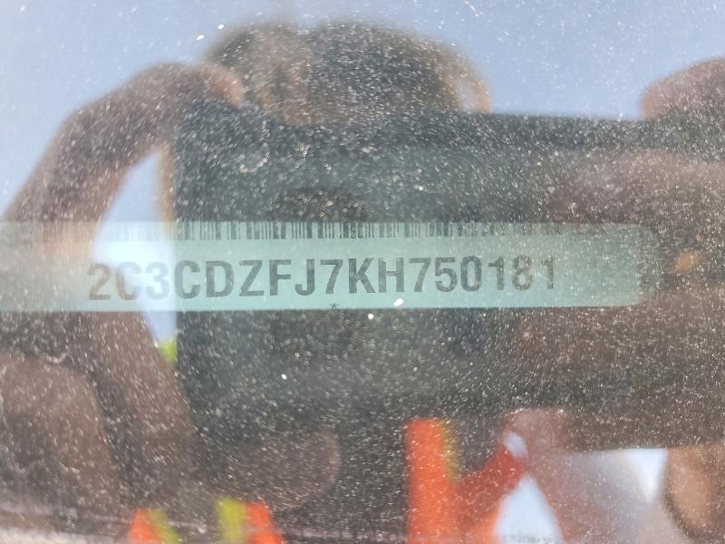 Фото 12 - DODGE CHALLENGER