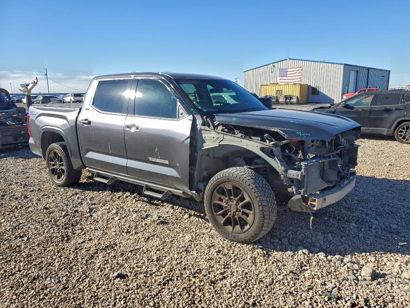 Фото 4 - TOYOTA TUNDRA