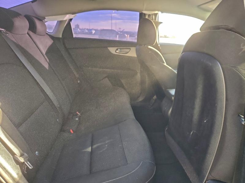 Фото 10 - KIA FORTE