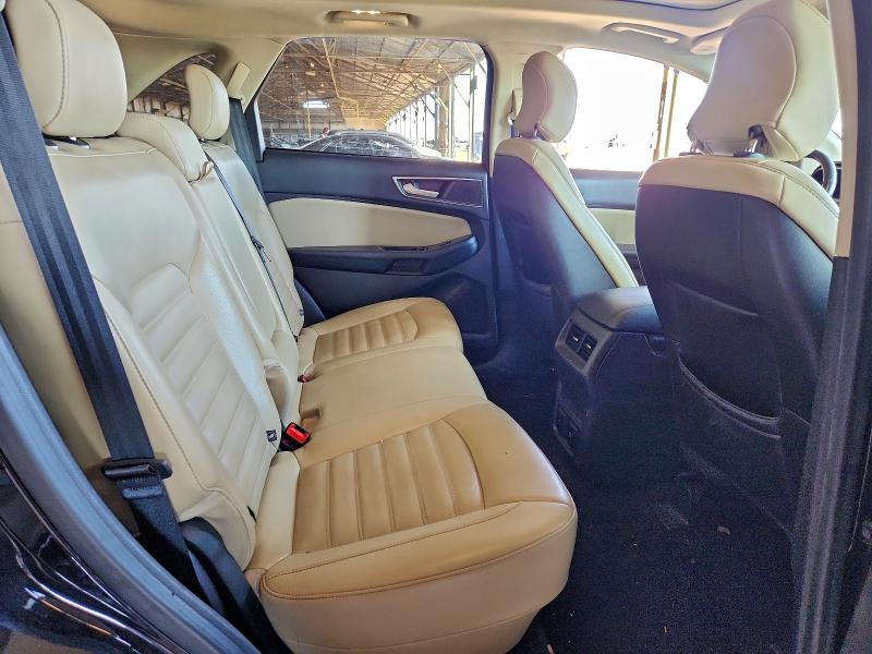 Фото 11 - FORD EDGE