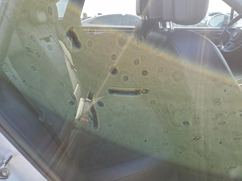 Фото 10 - PORSCHE MACAN