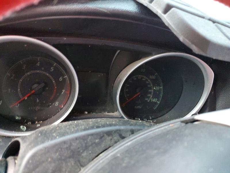 Фото 9 - MITSUBISHI OUTLANDER