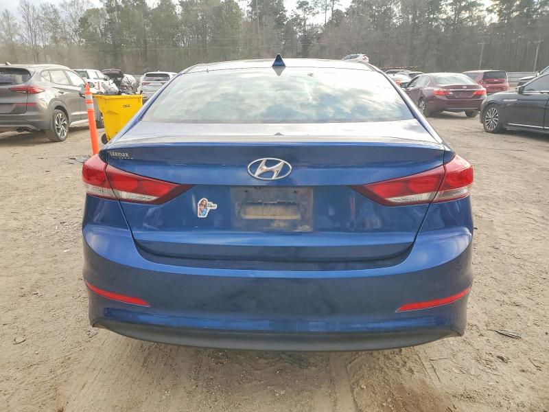 Фото 6 - HYUNDAI ELANTRA