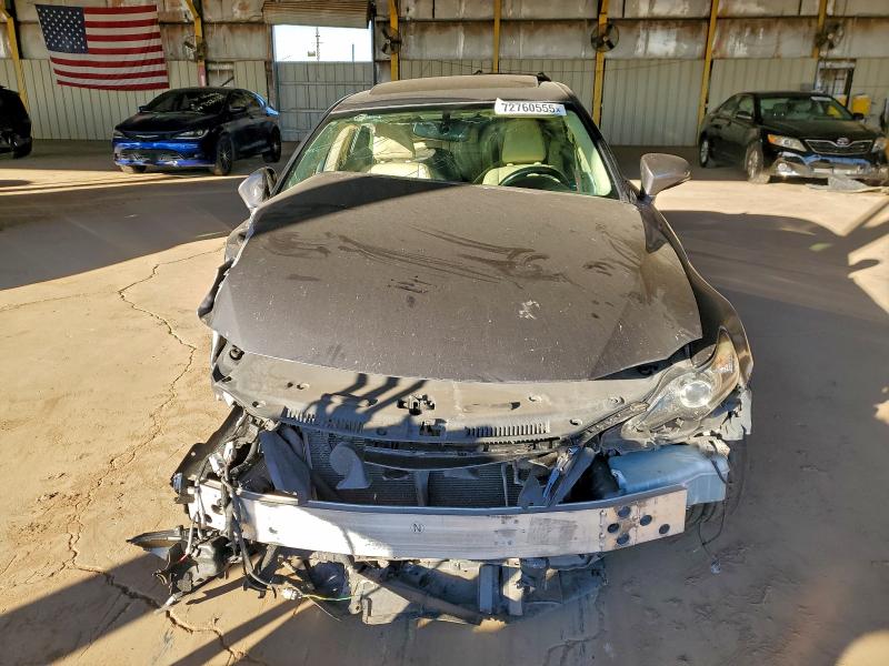 Фото 5 - LEXUS IS