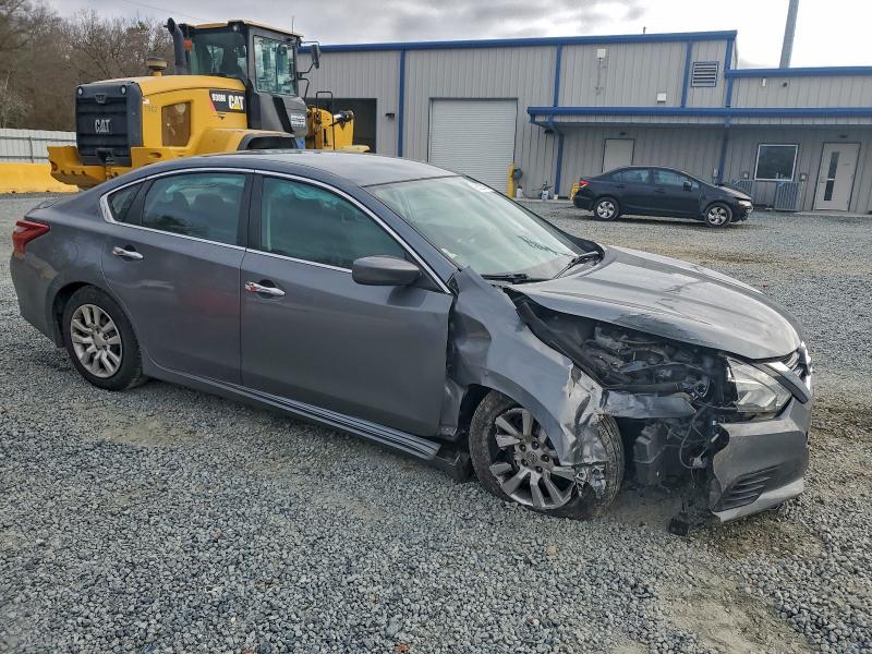 Фото 4 - NISSAN ALTIMA