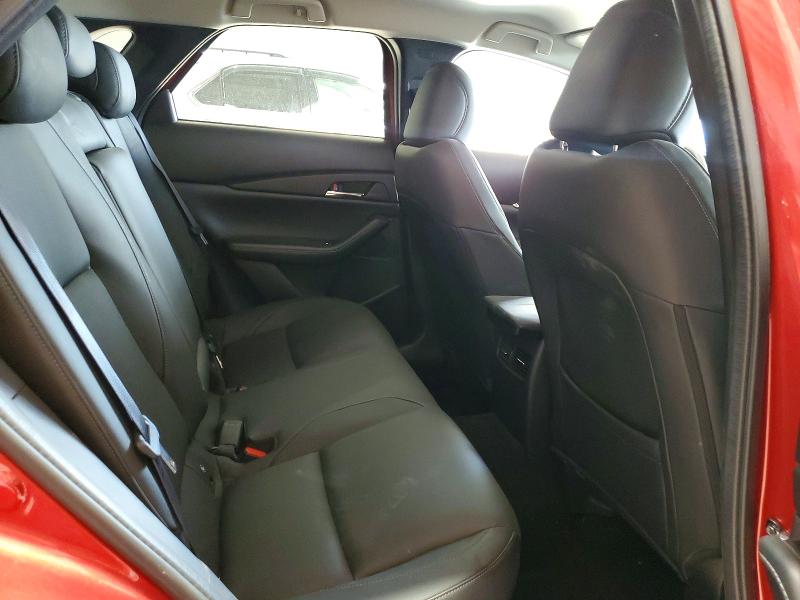 Фото 11 - MAZDA CX30