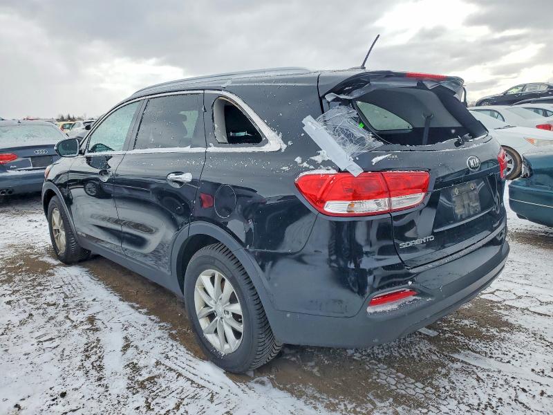 Фото 2 - KIA SORENTO