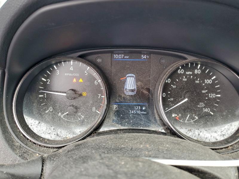 Фото 9 - NISSAN ROGUE