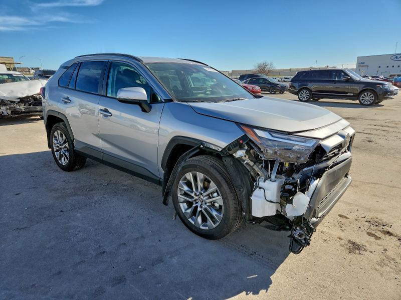 Фото 4 - TOYOTA RAV4